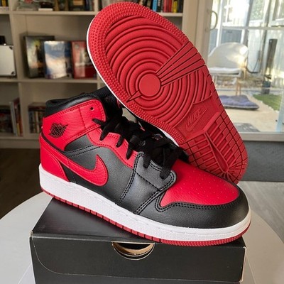 Nike Air Jordan 1 Mid Banned GS 2020 Black Gym Red White 554724-074