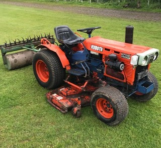 Kubota B7100 HST 4WD tractor lawn mower hydrostatic drive forklift mf digger