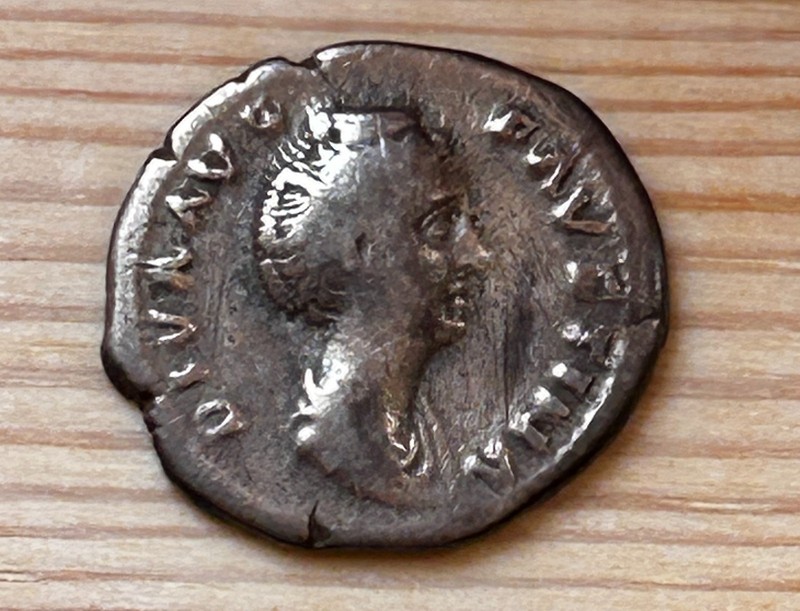SILVER NICE DETAILS DENARIUS  FAUSTINA THE ELDER  138-140 AD