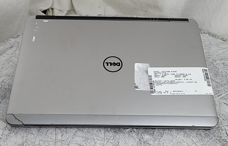 Dell P22S Latitude E7240 Laptop Core I7-4600U 2.1GHz 8GB 256GB SEE