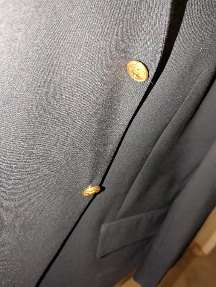 Casaco jaqueta blazer vintage New Castle & York masculino 48L azul marinho dourado 2 botões - Imagem 3 de 4