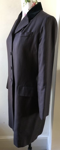 Vintage Brown/Grey Long Pinstriped jacket With Black Velvet Collar Size 12/14 UK - Picture 3 of 11