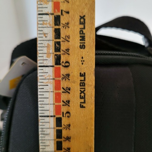 Case Logic Camera Video Carring Case 6”x5”x4” with Cross Body Shoulder Strap - Picture 6 of 10