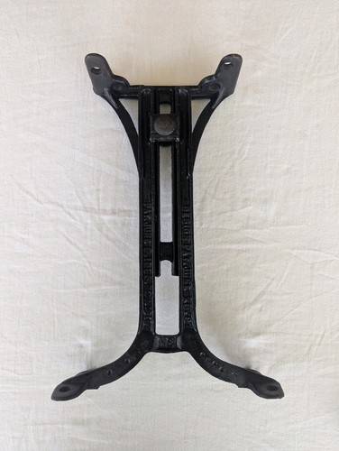 Chandler The Boston Antique Cast Iron Adjustable Desk Table Legs - Late 1800's - Picture 4 of 10