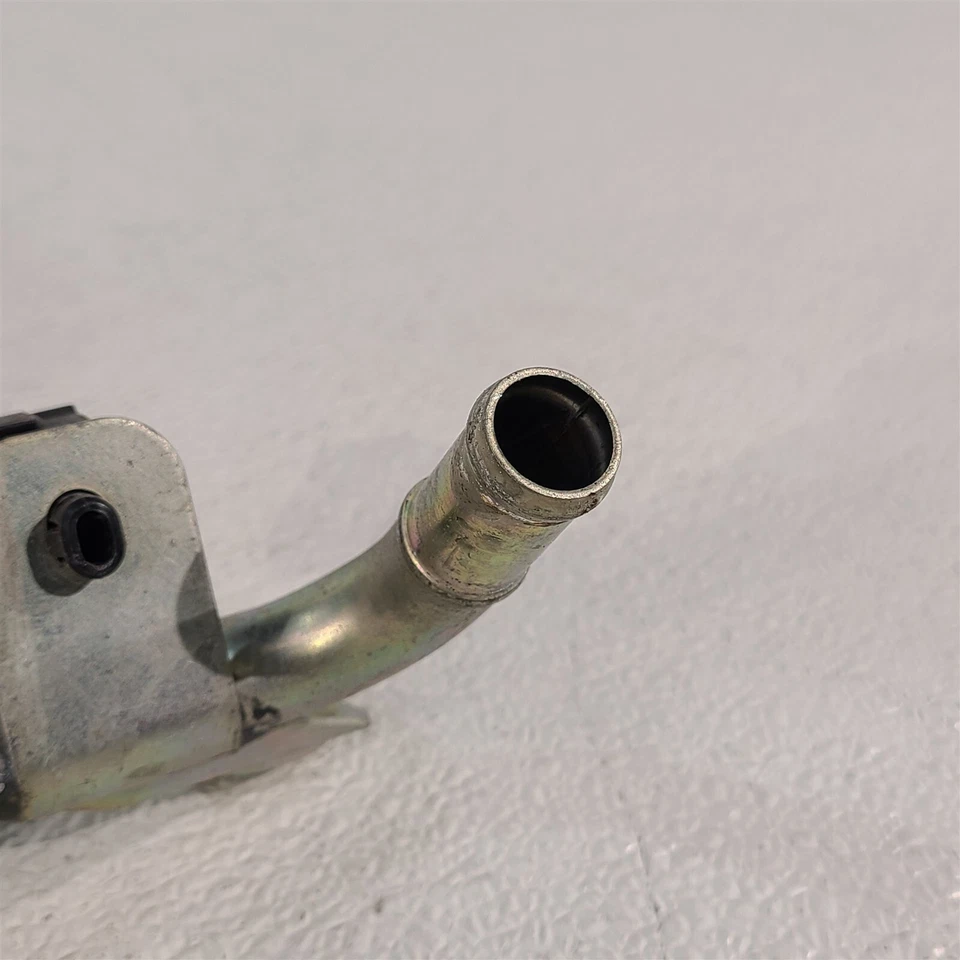 Tubo de transferencia de refrigerante Mazda Miata MX-5 06-15 AA7401 Foto 4 de 4