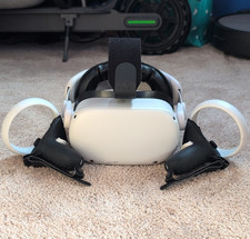 Meta Quest 2 Standalone VR Headset w/ Touch M...