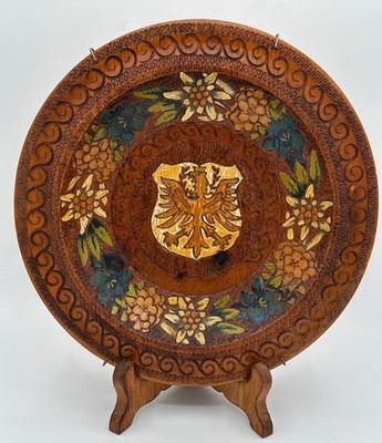EXQUISITE INNSBRUCK TIROL AUSTRIA HAND CARVED WOOD DECORATIVE PLATE w/ WALL HANG