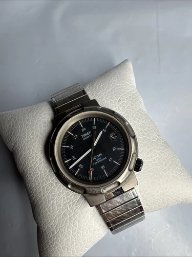 Vintage Timex Titanium Sport 34mm Quartz 100M Water-Resistant Rare