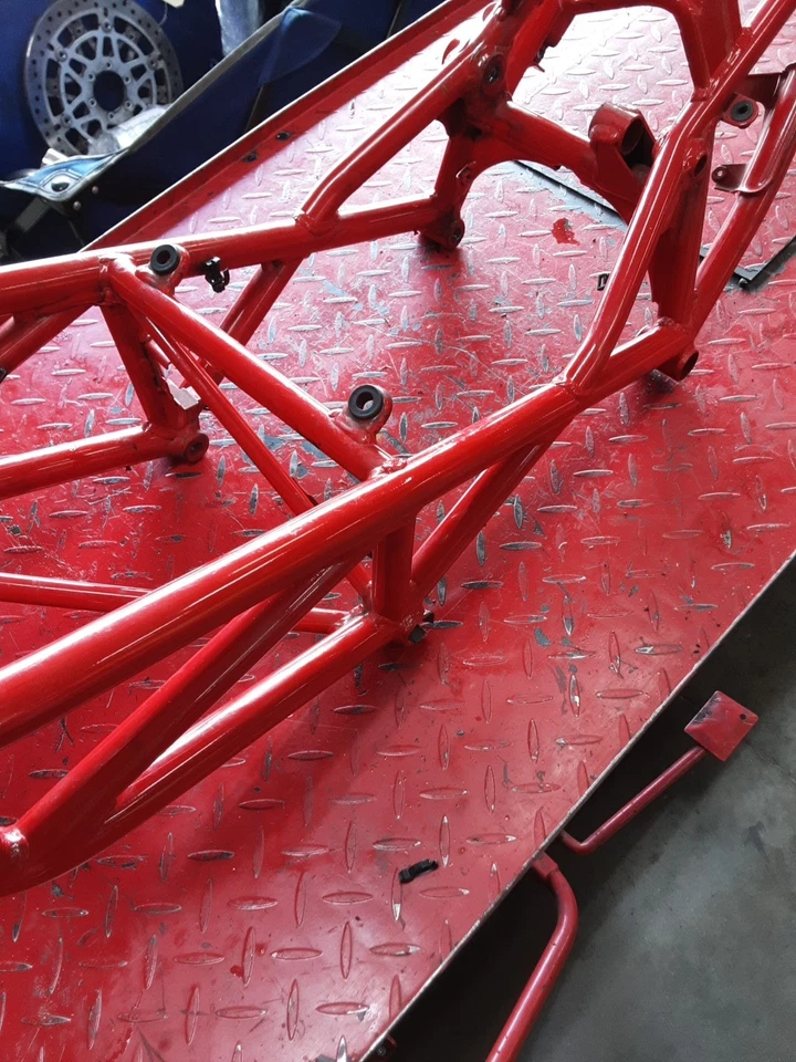 Cuadro principal chasis Ducati Monster S2R 800 2007 05-08 CLN T1TL3 EZY REG Foto 3 de 4