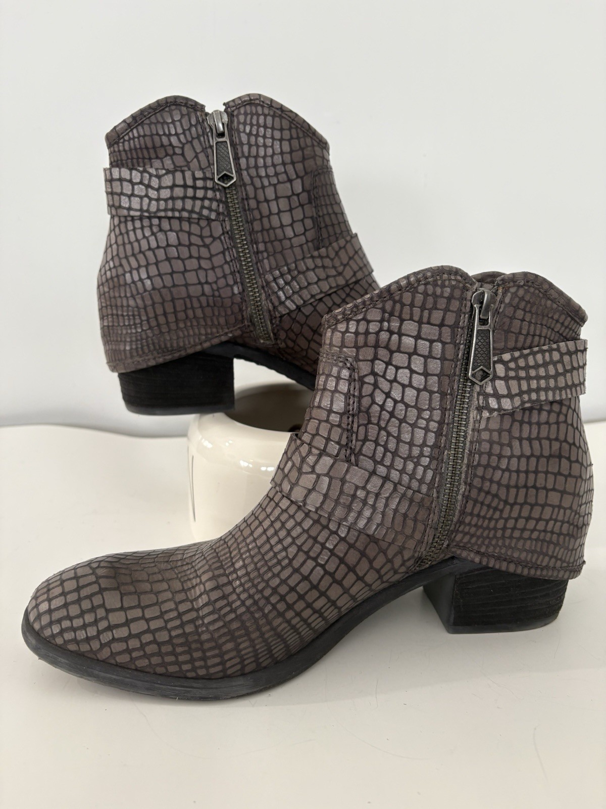 Western DONALD J PLINER Python-Embossed Leather Z… - image 3