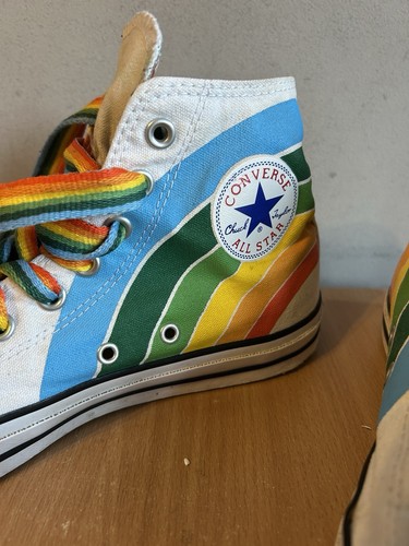 Camisetas altas Converse Pride Rainbow Chuck Taylor All Star talla 8 - Imagen 2 de 6