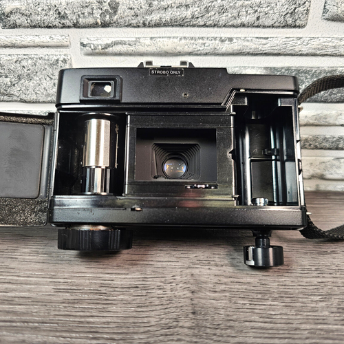 RARE Ricoh A-2 Rikenon 35mm F2.8 Colour Wind Up Film Camera - Picture 7 of 9