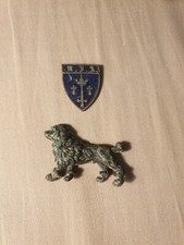 broche argent caniche royal et écusson jeanne d'arc