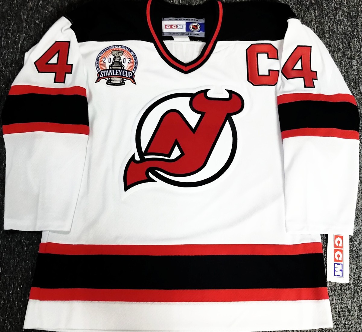 VINTAGE-NWT-MD SCOTT STEVENS NJ DEVILS 2003 STANLEY CUP PATCH CCM