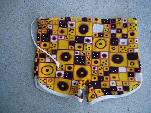 Vintage Boy's Swimsuit swimwear Gold and Brown - thick material from 1970's - Picture 4 of 7