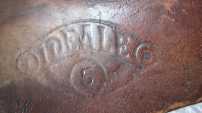 Selle De Vélo Ancienne IDEALE N°5 En Cuir - Vélo Français Vintage