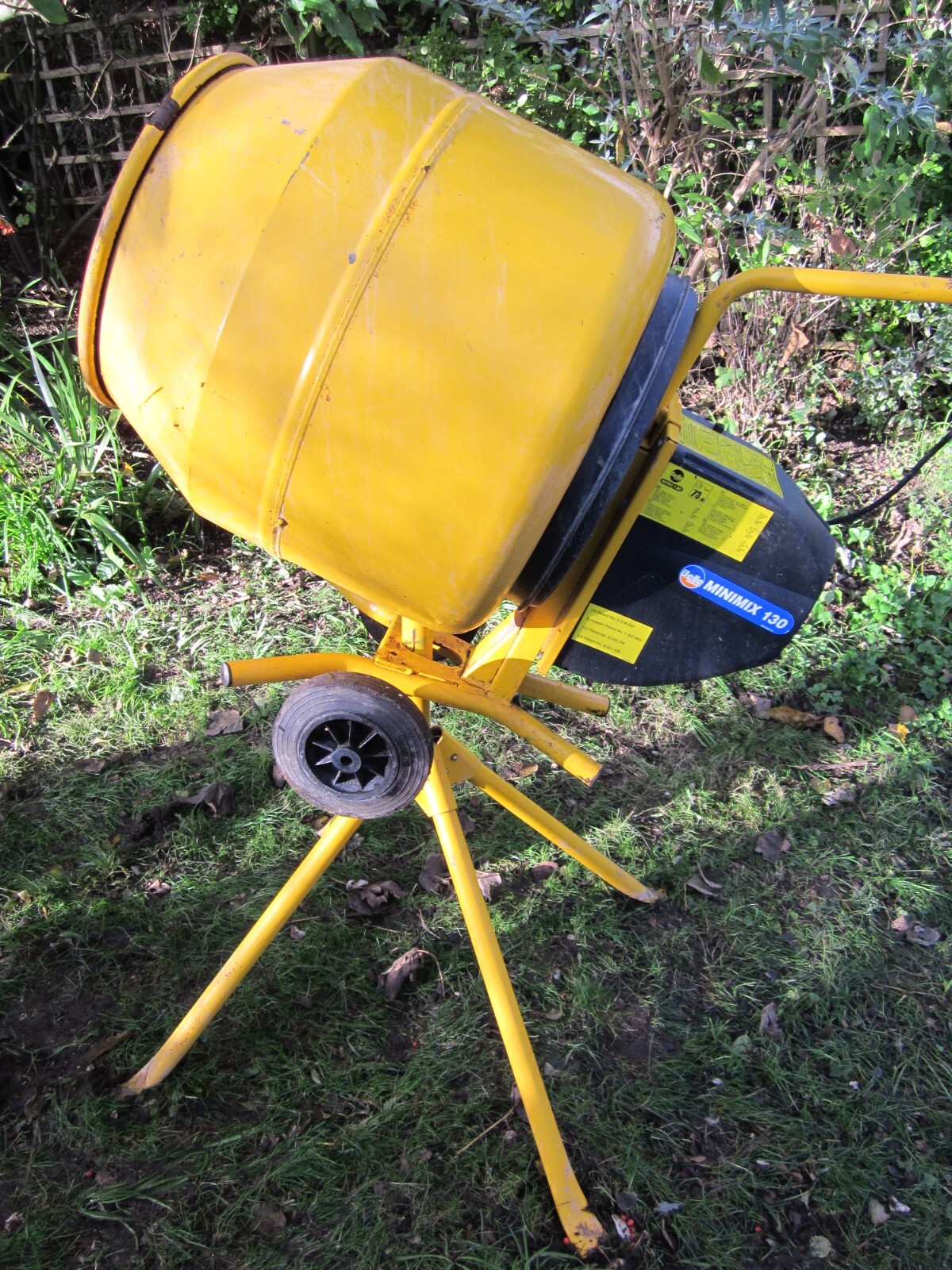 Belle/Avon Minimix 130 Electric Cement mixer eBay