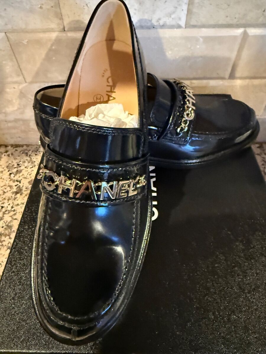 CHANEL 21S NEW TAGS CLASSIC BLACK LEATHER GOLD CC CHAIN CHANEL 21S NEW TAGS CLASSIC BLACK LEATHER GOLD CC CHAIN