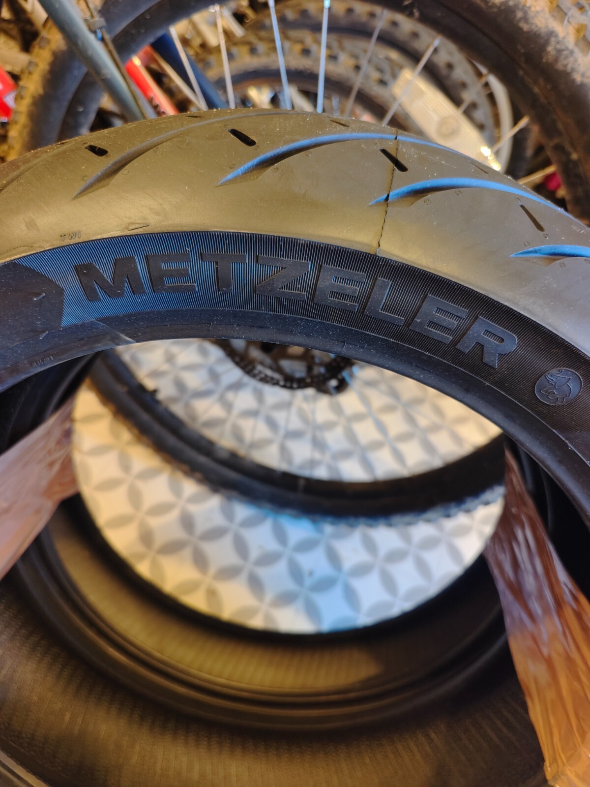 Metzeler Roadtec 01 SE Motorbike Tyres Front and Rear 120/70ZR17 & 160
