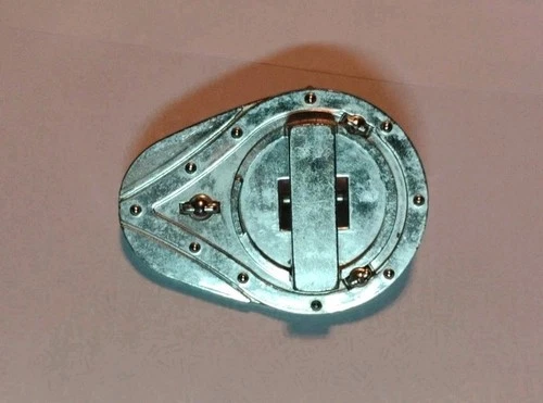 Vintage 1984 MOTU Masters of the Universe Thunder Punch He-Man Figure Shield