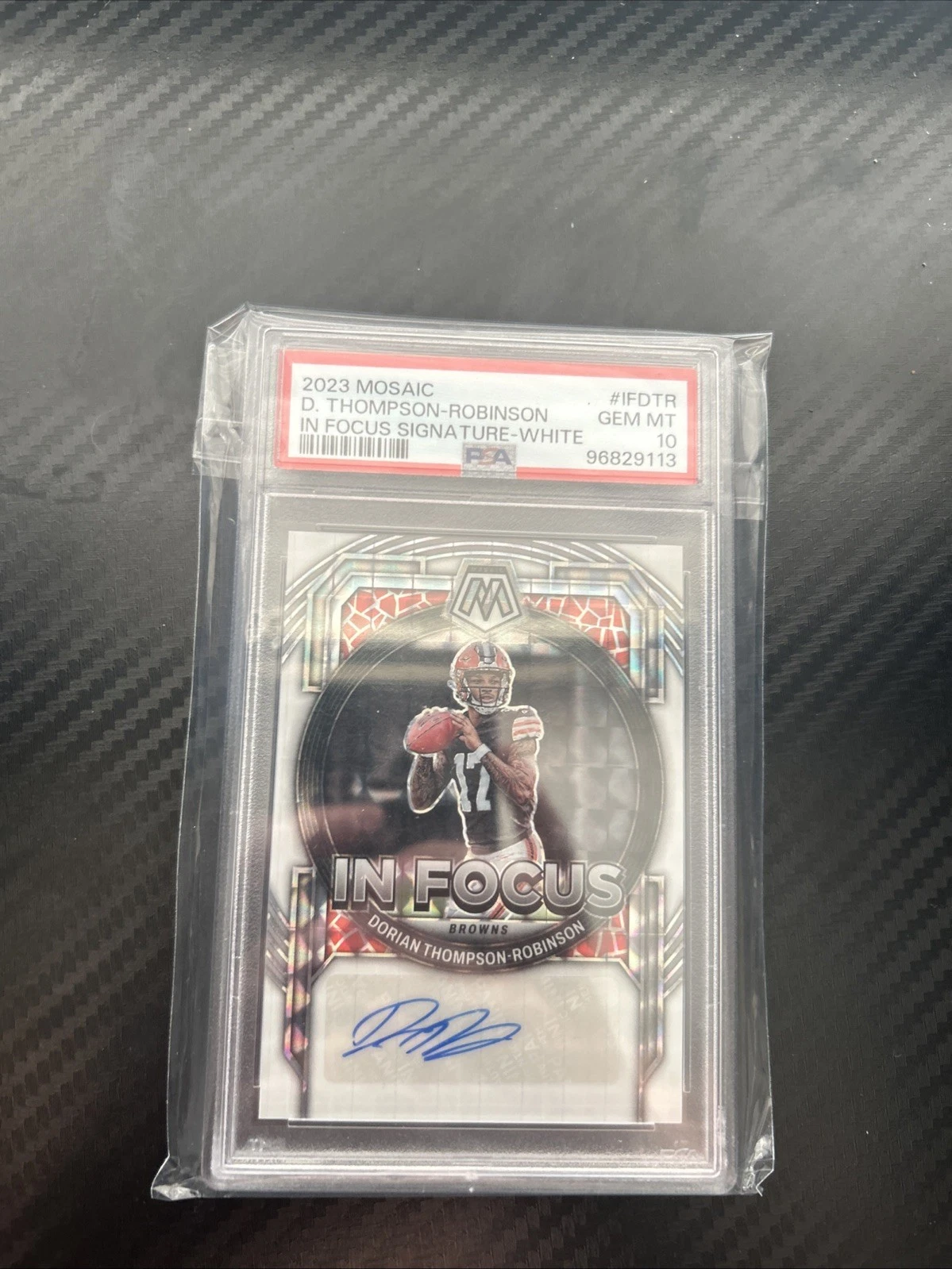 Dorian Thompson-Robinson Panini Mosaic in Focus Signature #IFDTR White