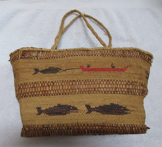 VERY NICE OLD AND LARGE MAKAH BASKET WITH HANDLES NR!