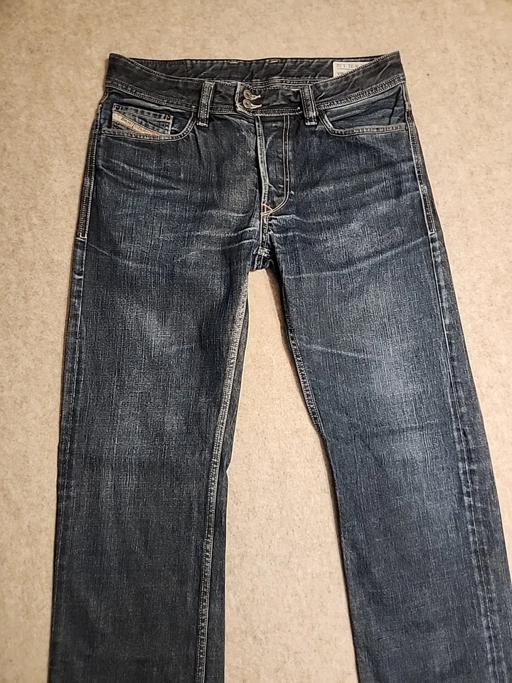 Pantalones de mezclilla para hombre DIESEL Viker-R-Box regular-rectos 0088Z W31/L32 aspecto envejecido azul Foto 4 de 4