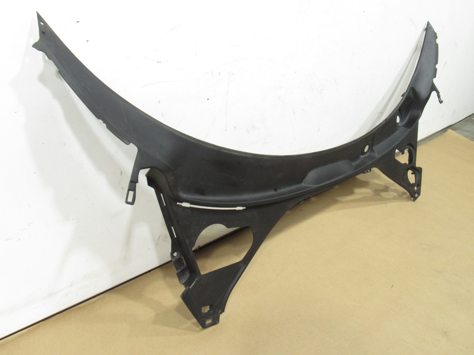 17-20 Mclaren 720S 720 2020 Front Windshield Wiper Cowl Cover Trim Panel ;