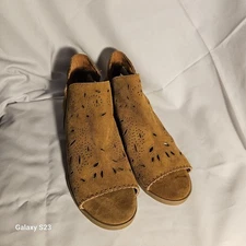 Coolway Cutout Ankle zip booties Suede Beige Tan Open Toe EU 41 Women’s 10