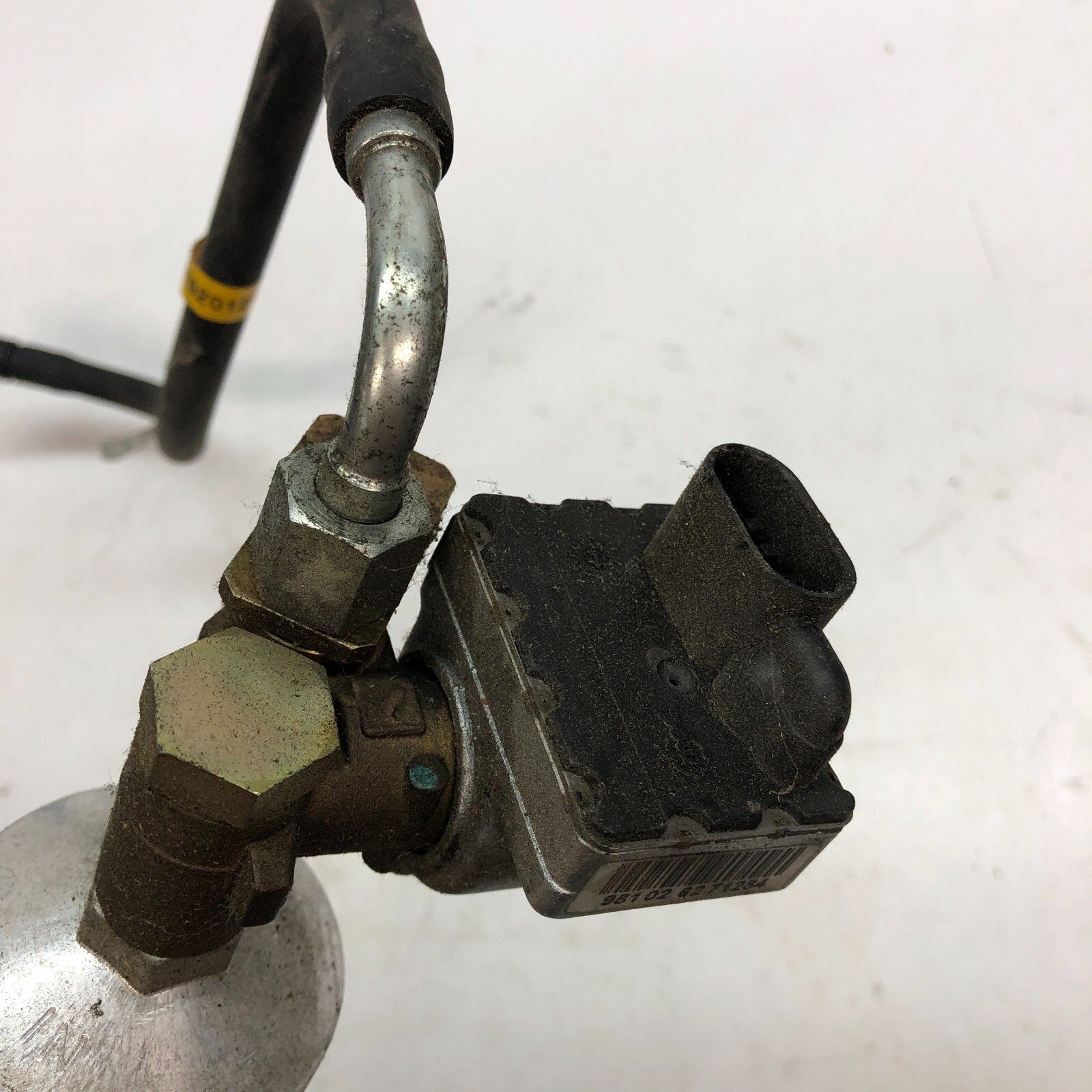LAMBORGHINI MURCIELAGO LP640 FUEL FILTER SOLENOID VALVE 410937305 410201215A OEM