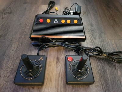 ATARI Flashback  Classic Game Console w/ Built-in Games & 2 Controllers