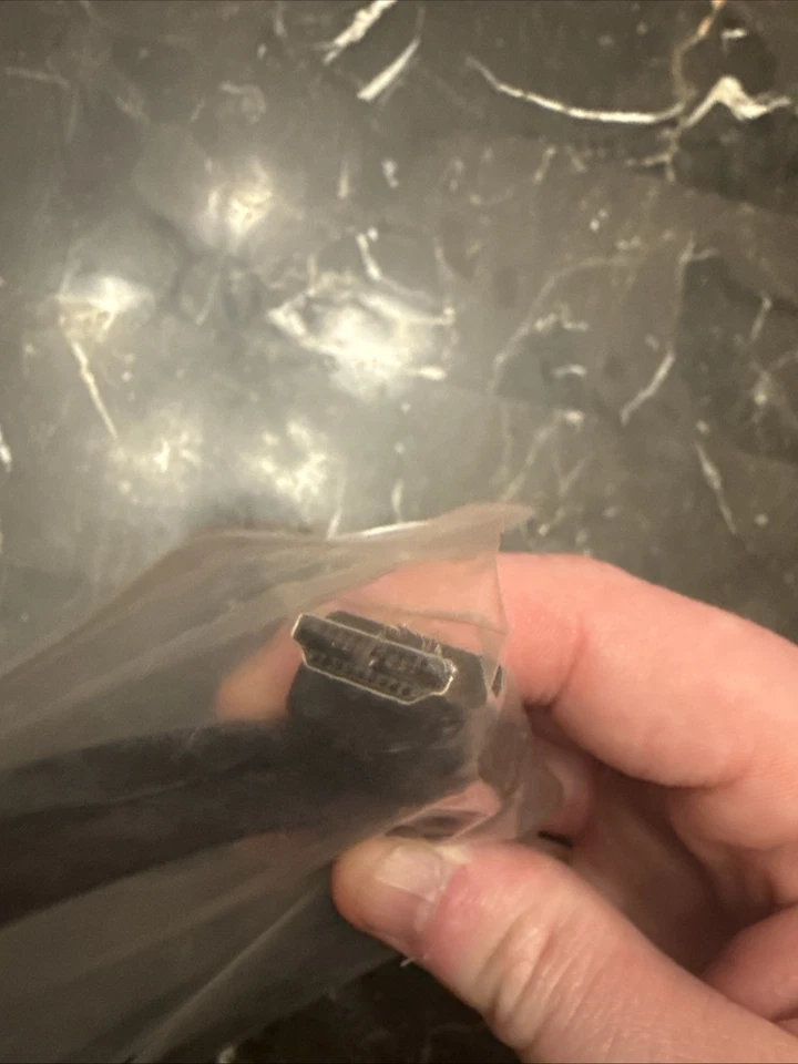 HDMI CABLE 6 FT BLACK BRAND NEW - Image 3 of 4