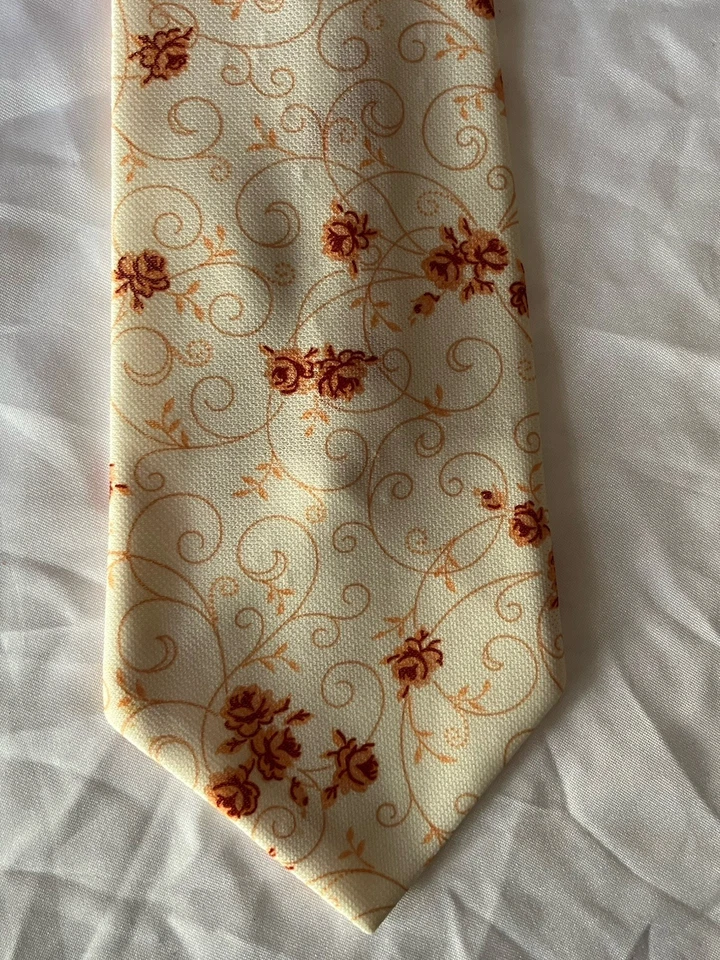 Corbata ancha vintage para hombre beige y melocotón floral 4” de ancho 58” de largo Foto 3 de 4