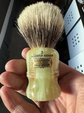 Simpsons Duke 3 Faux Jade SiLverTip Badger Brush Well Maintained