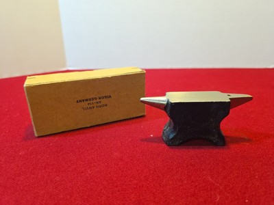 Vintage Germany Vigor Jewelers Horn Anvil Iron Tool SilverSmith Mini AN-114 Box