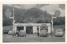 Gulf gas station Martin Kentucky KY B/W postcard #4B
