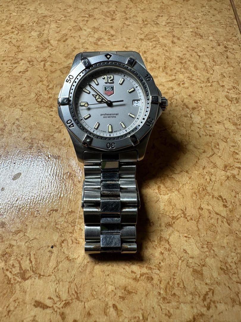美品　TAG Heuer プロフェッショナル 時計　WK1112-1 200m Tag Heuer Professional 2000 200m WK1112-1 Quartz Mens Watch