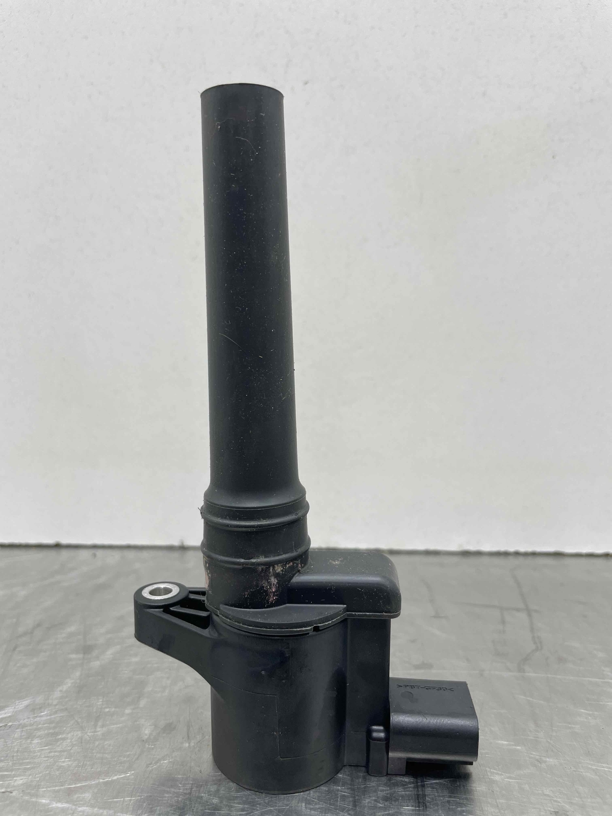 2010 Aston Martin Rapide OEM Engine Ignition Coil 39K 8G43-12A366-AA