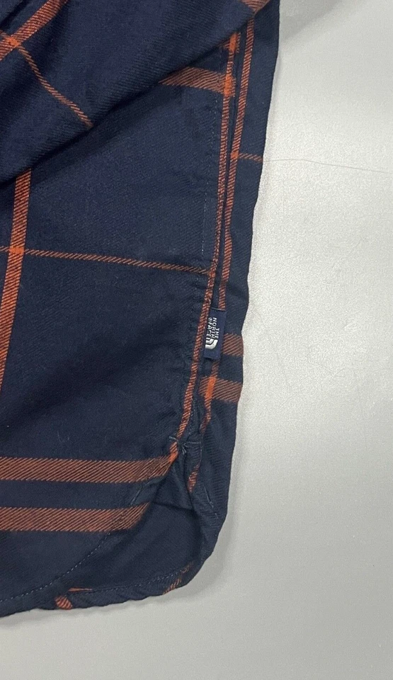 The North Face men's flannel shirt L - Image 4 of 4