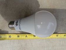 25GG39 LED LIGHT BULB, MEDIUM BASE, 120VAC: 7/14/20 WATTS, 2200LUMENS, 2700K