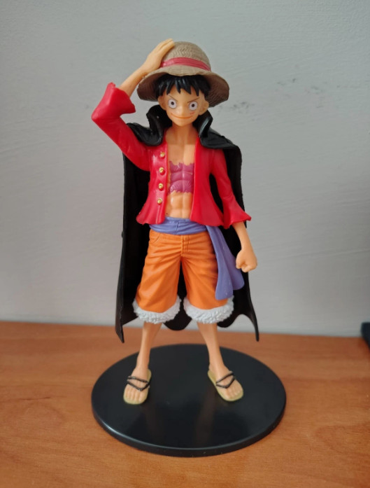 Bandai-figura DE ACCIÓN DE Luffy Gear 5, estatua de Nika, dios del sol, modelo d