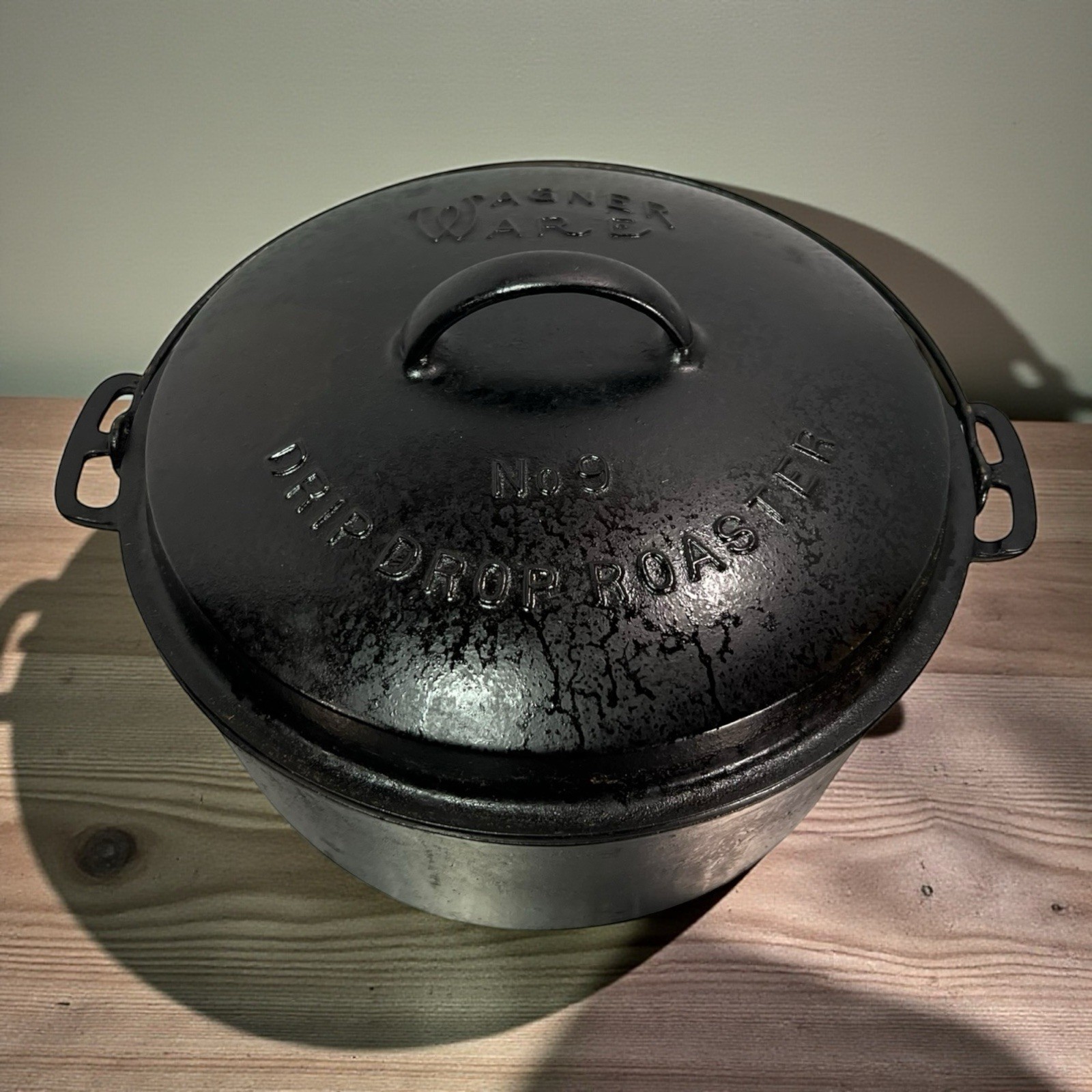 Vintage Wagner Ware Sidney Drip Drop Roaster No. 9 round Cast Iron #1269c