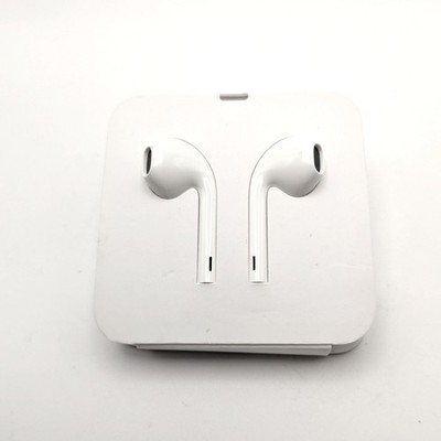 Apple EarPods with Lightning Connector White Wired In-Ear Headphones MMTN2AM/A