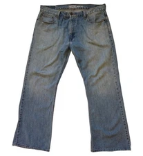 Levi's Strauss Jeans  Mens Sz 38x30 Boot-Cut Denim Blue Light Wash Casual