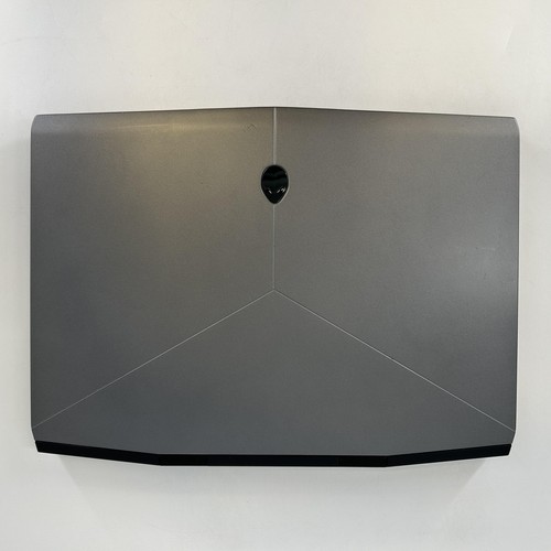 Dell Alienware m15 R1 FHD i7-9750H 2,60GHz 16GB 1TB HDD/512GB SSD RTX 2060 dobry - Zdjęcie 5 z 10