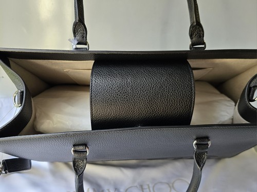 Bolso Bandolera Jimmy Choo Libro Grande Cuero Negro Doble Asa Logo 2.3K - Imagen 5 de 11
