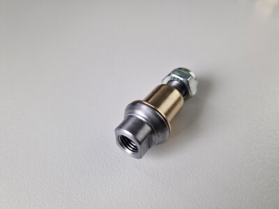 Volvo Hinge Repair Kit 31457368