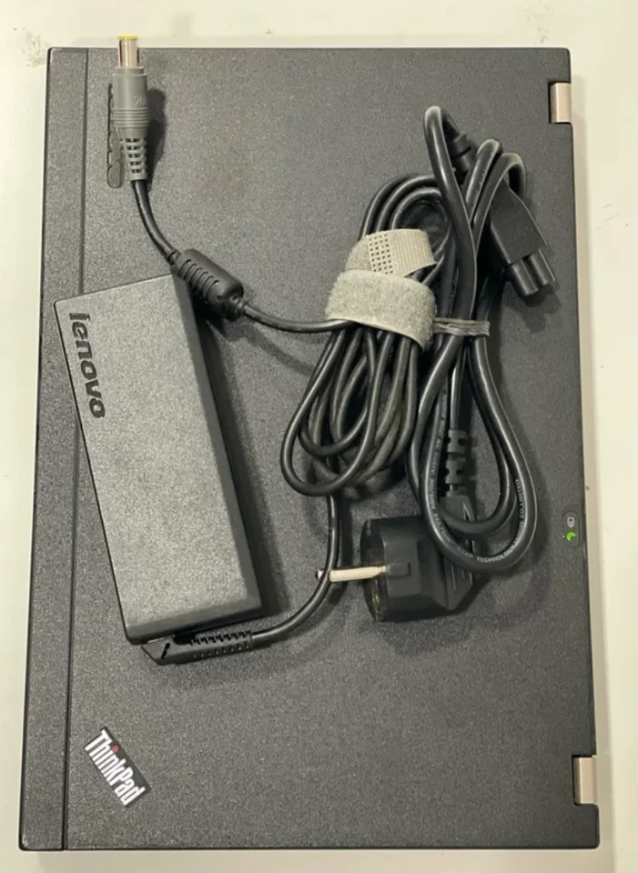 Ordenador portátil Lenovo ThinkPad X230 12,5" Intel i5-3320M 4GB 240GB W10 - Imagen 2 de 2