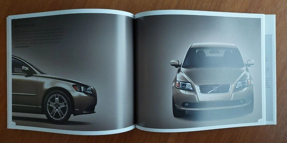 Volvo S40 2008-2009 Model Year  68 Page UK Market Sales Brochure  Mint Condition - Image 2 of 4