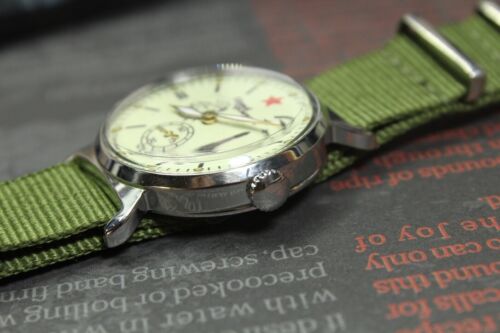 Soviet watch Pobeda Yuri Gagarin First Cosmonaut Mechanical watch. - Picture 3 of 12
